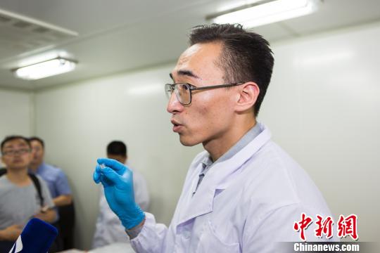 中國發(fā)現(xiàn)新型發(fā)電材料：未來可用衣服給手機(jī)充電