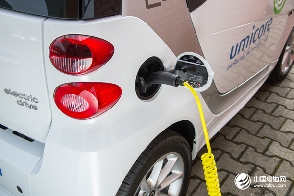 電池技術制約新能源汽車普及 充電技術如何突破？