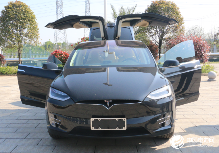 特斯拉電動(dòng)車(chē)