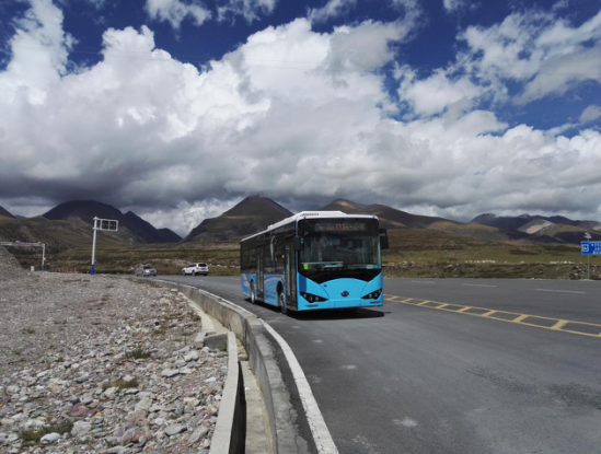 實力征服海拔5190米那根拉山 比亞迪K8西藏高原測試圓滿成功 實力征服海拔5190米那根拉山 比亞迪K8西藏高原測試圓滿成功