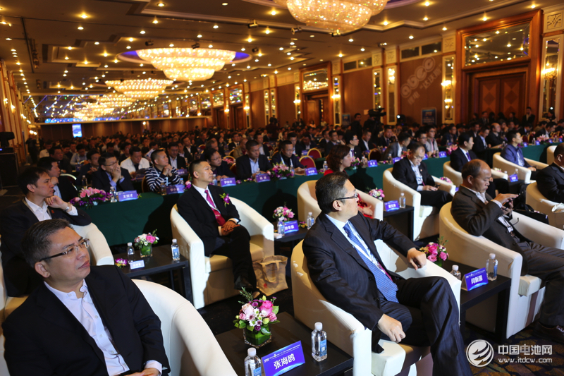 第5屆鋰電“達(dá)沃斯”論壇現(xiàn)場