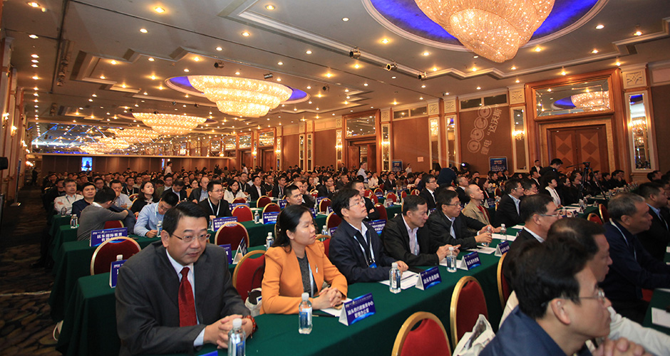 鋰電“達沃斯” 鋰電“達沃斯”