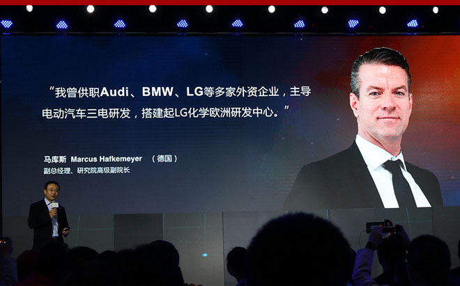 產(chǎn)銷首破10萬+，北汽新能源“引領(lǐng)2025”戰(zhàn)略起錨