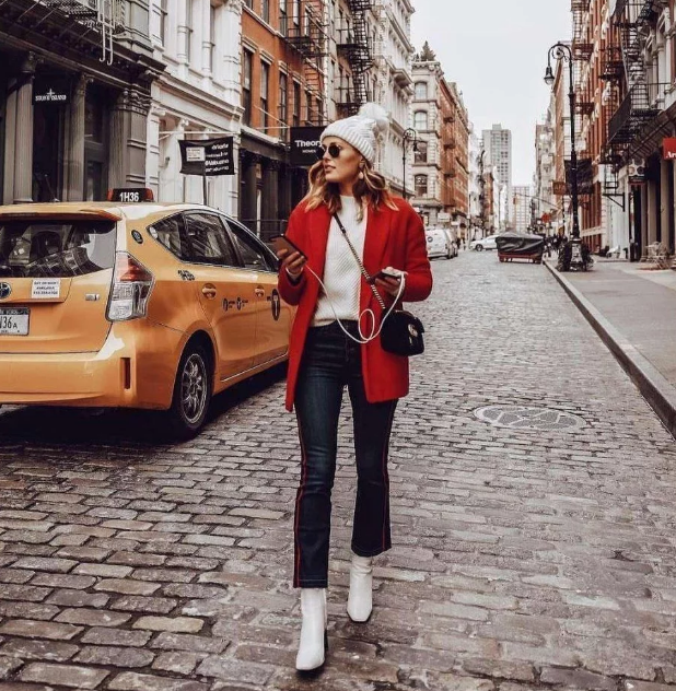 雷軍找國(guó)際名模代言小米移動(dòng)電源 重塑品牌形象力 雷軍找國(guó)際名模代言小米移動(dòng)電源 重塑品牌形象力