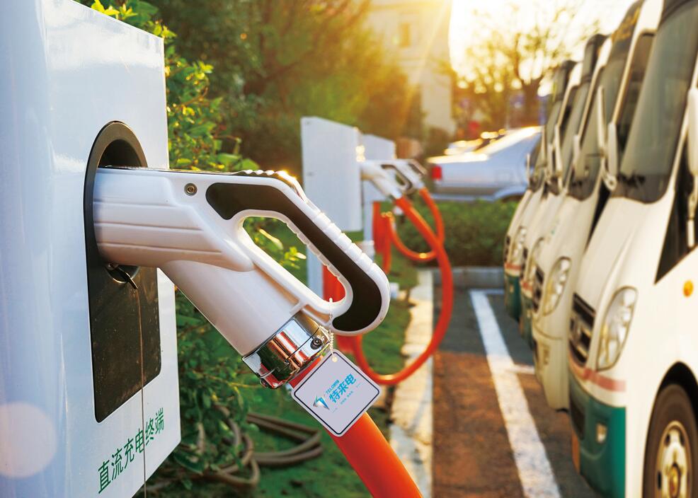 新能源汽車補貼政策發布 2018汽車充電迎巨大利好.jpg