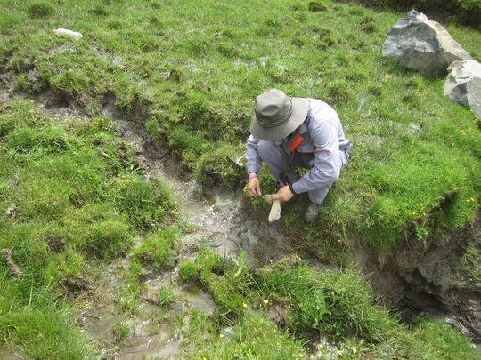 近年四川鋰礦探明超200萬噸 或成新能源車電池“主力軍” 近年四川鋰礦探明超200萬噸 或成新能源車電池“主力軍”