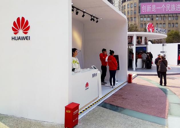 智能手機進入創新瓶頸期 出貨量大跌巨頭暗戰海外市場 智能手機進入創新瓶頸期 出貨量大跌巨頭暗戰海外市場