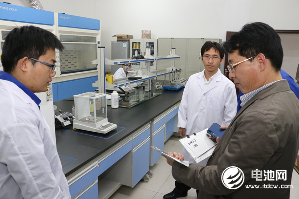 玉皇新能源石墨烯年產能達3噸 今年動力電池產能或達12億WH 玉皇新能源石墨烯年產能達3噸 今年動力電池產能或達12億WH