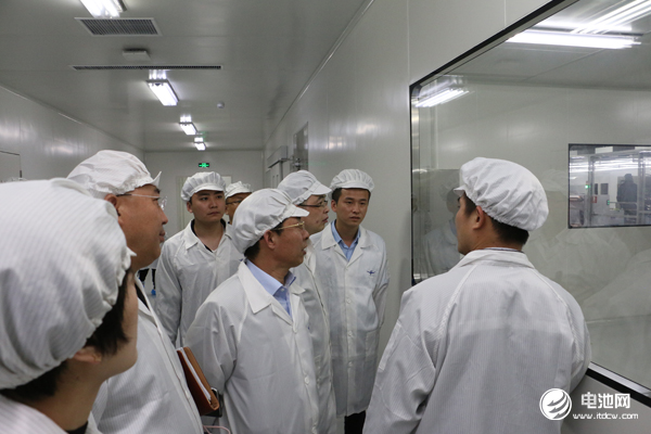 中國鋰電新能源產業鏈調研團一行參觀多氟多