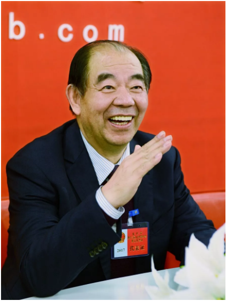 跨界造車向新能源要前景 多氟多李世江：“紅星之火”足以燎原