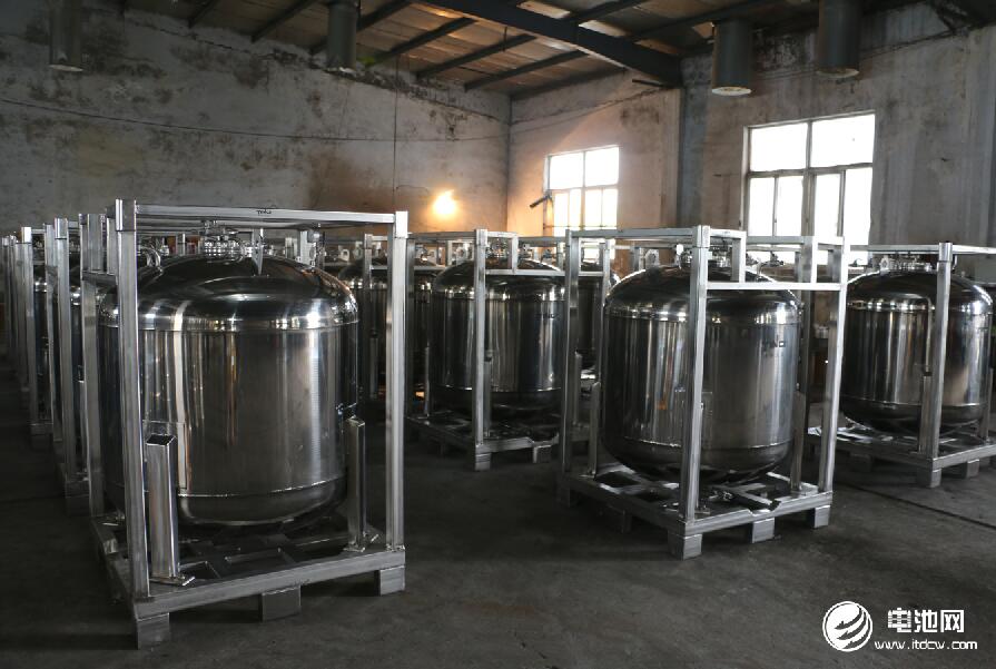 青島海鑫達(dá)高純度電子原料包裝容器生產(chǎn)車(chē)間