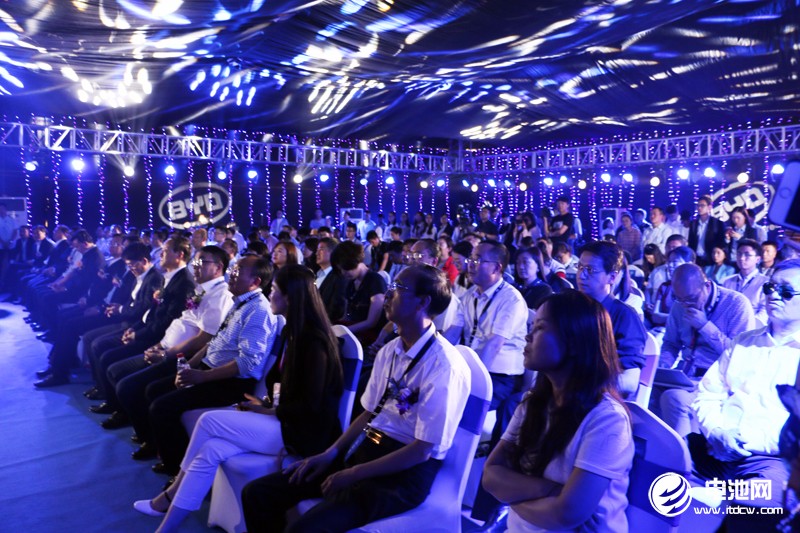 全球規(guī)模最大動力電池工廠下線 比亞迪鞏固動力電池霸主地位 全球規(guī)模最大動力電池工廠下線 比亞迪鞏固動力電池霸主地位