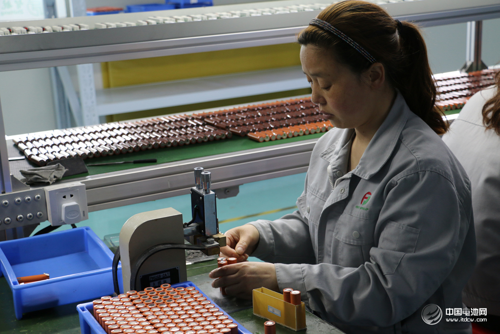 鋰動(dòng)力電池退役潮臨近 回收利用行業(yè)春天將至！