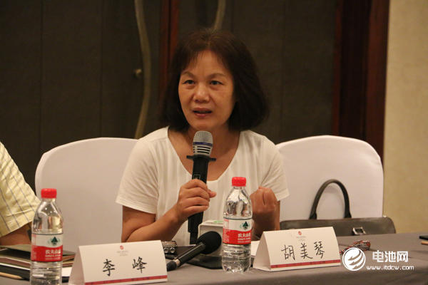 浙江雙元科技開(kāi)發(fā)有限公司總經(jīng)理胡美琴