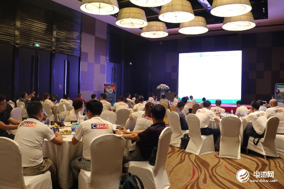 電池百人會(huì)企業(yè)家“問(wèn)道”活動(dòng)閉門沙龍現(xiàn)場(chǎng)