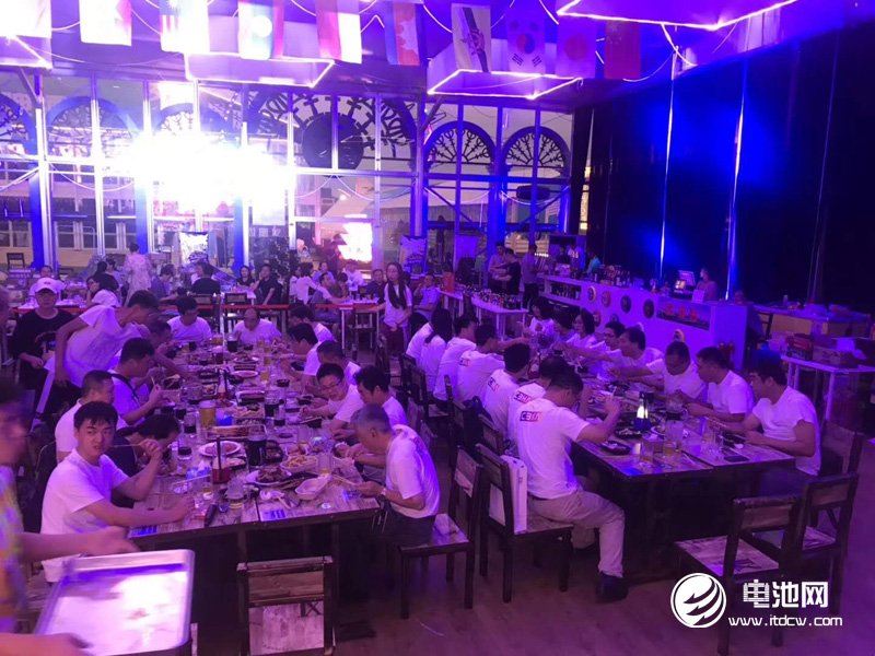 問道金沙灘 電池百人會企業家共享青山綠水盛宴