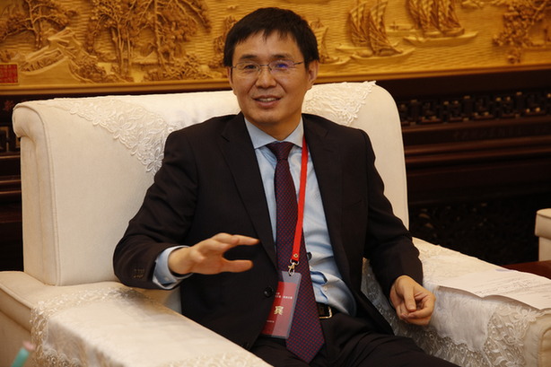 隆基股份董事長(zhǎng)鐘寶申:鞏固“護(hù)城河” 推動(dòng)光伏平價(jià)上網(wǎng) 隆基股份董事長(zhǎng)鐘寶申:鞏固“護(hù)城河” 推動(dòng)光伏平價(jià)上網(wǎng)