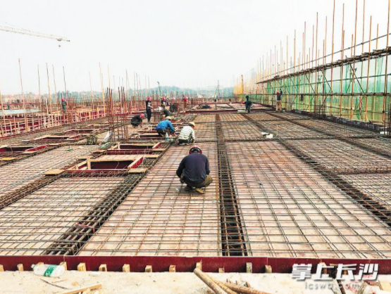 邦普10萬噸動(dòng)力電池循環(huán)產(chǎn)業(yè)園一期建設(shè)現(xiàn)場(chǎng)