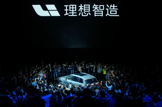 續航700km 售價不到40萬元 “理想智造ONE” 李想的王牌？