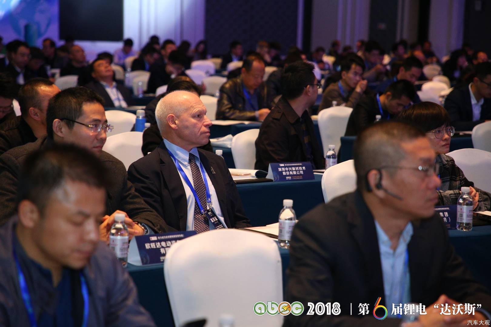 鋰電“達(dá)沃斯”：如何破解動力電池回收難題？