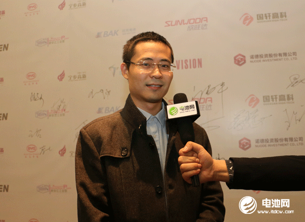 雄韜股份研發(fā)副總監(jiān)高鵬然博士 雄韜股份研發(fā)副總監(jiān)高鵬然博士