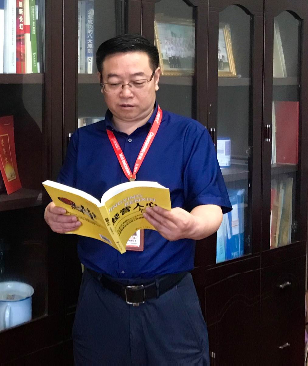 四川長虹新能源科技股份有限公司董事、總經理郭龍