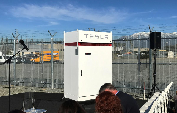 大眾購(gòu)買特斯拉蓄電池組 在美國(guó)安裝100多個(gè)充電站