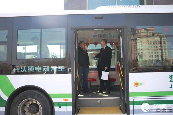 耐寬溫 可快充:積雄新能源高性能鎳氫電容電池公交客車成功運營 耐寬溫 可快充:積雄新能源高性能鎳氫電容電池公交客車成功運營