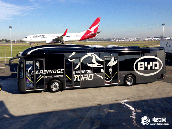 四川機(jī)場集團(tuán)與比亞迪簽署戰(zhàn)略合作協(xié)議 四川機(jī)場集團(tuán)與比亞迪簽署戰(zhàn)略合作協(xié)議