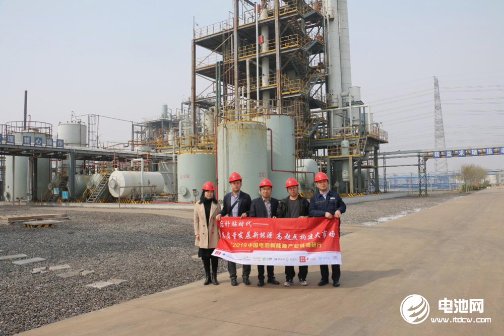 中國電池新能源產業鏈調研團一行參觀調研裕能化工 中國電池新能源產業鏈調研團一行參觀調研裕能化工