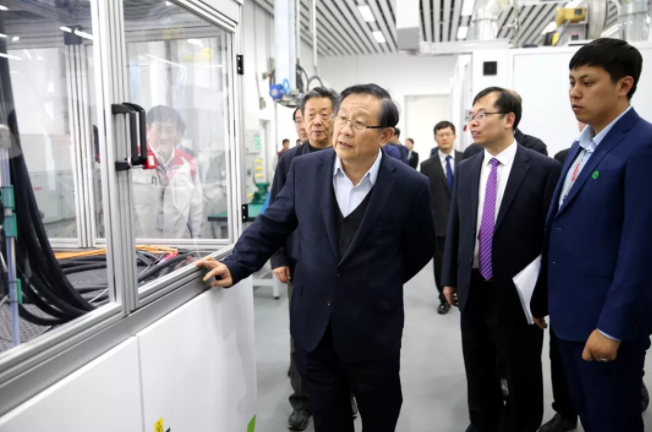 萬鋼副主席一行參觀長城汽車氫能技術中心