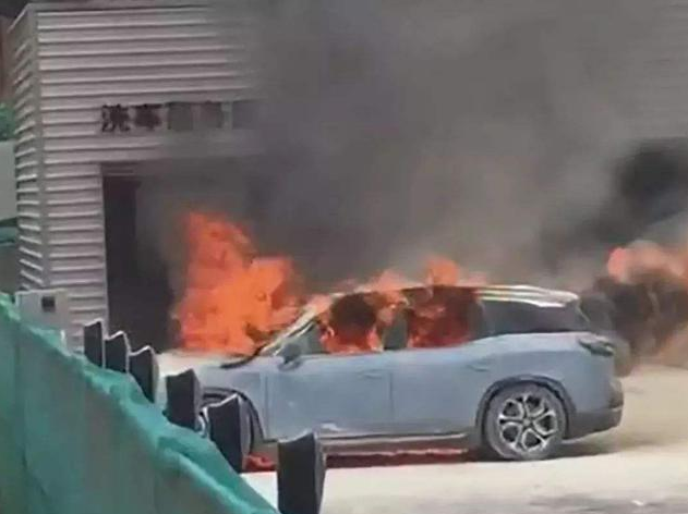 拒絕特斯拉式自燃 未來的電動車電池應(yīng)該是這樣的 拒絕特斯拉式自燃 未來的電動車電池應(yīng)該是這樣的