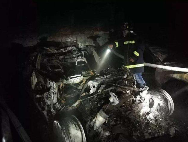 拒絕特斯拉式自燃 未來的電動車電池應(yīng)該是這樣的 拒絕特斯拉式自燃 未來的電動車電池應(yīng)該是這樣的