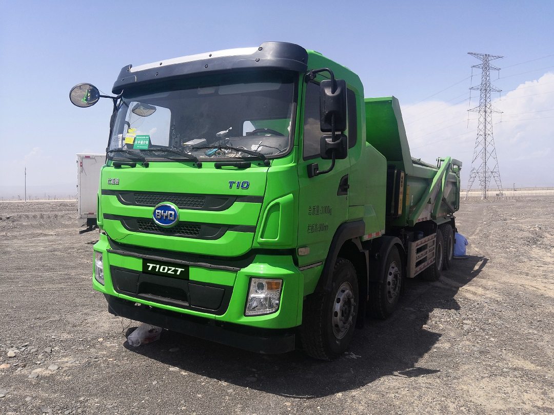 比亞迪純電動自卸車挑戰(zhàn)高溫極限 彰顯新能源重卡領域先進技術