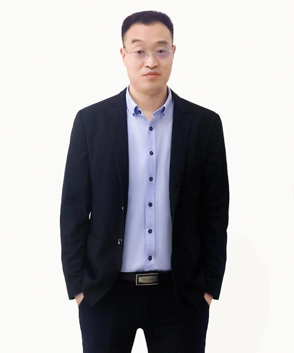 第9屆(2019年)中國電池行業年度人物:徐鋒 第9屆(2019年)中國電池行業年度人物:徐鋒