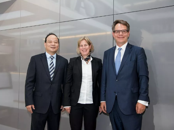 寧德時(shí)代與戴姆勒卡客車簽訂電動(dòng)卡車電池全球采購(gòu)協(xié)議