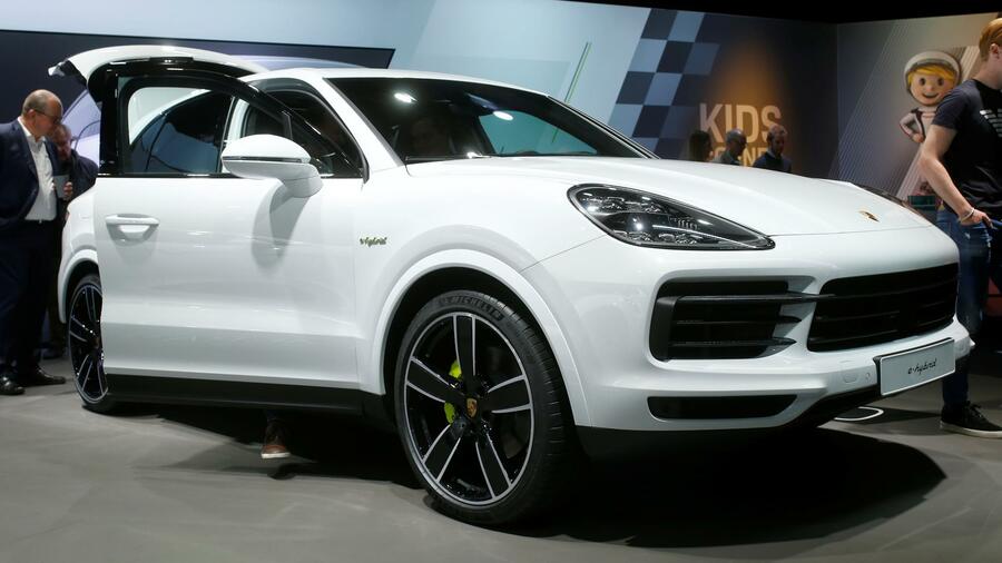 保時(shí)捷卡宴混動(dòng)版