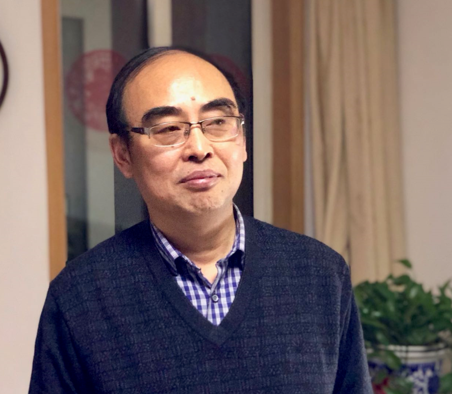 天津金牛電源材料有限責任公司 副總經(jīng)理 孫新華