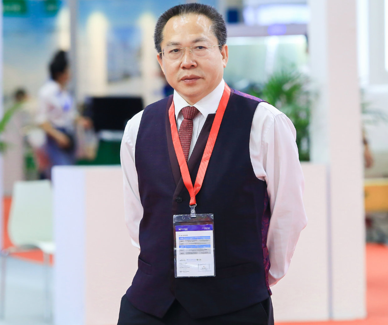 廣東鴻寶科技有限公司 董事長 喻世民