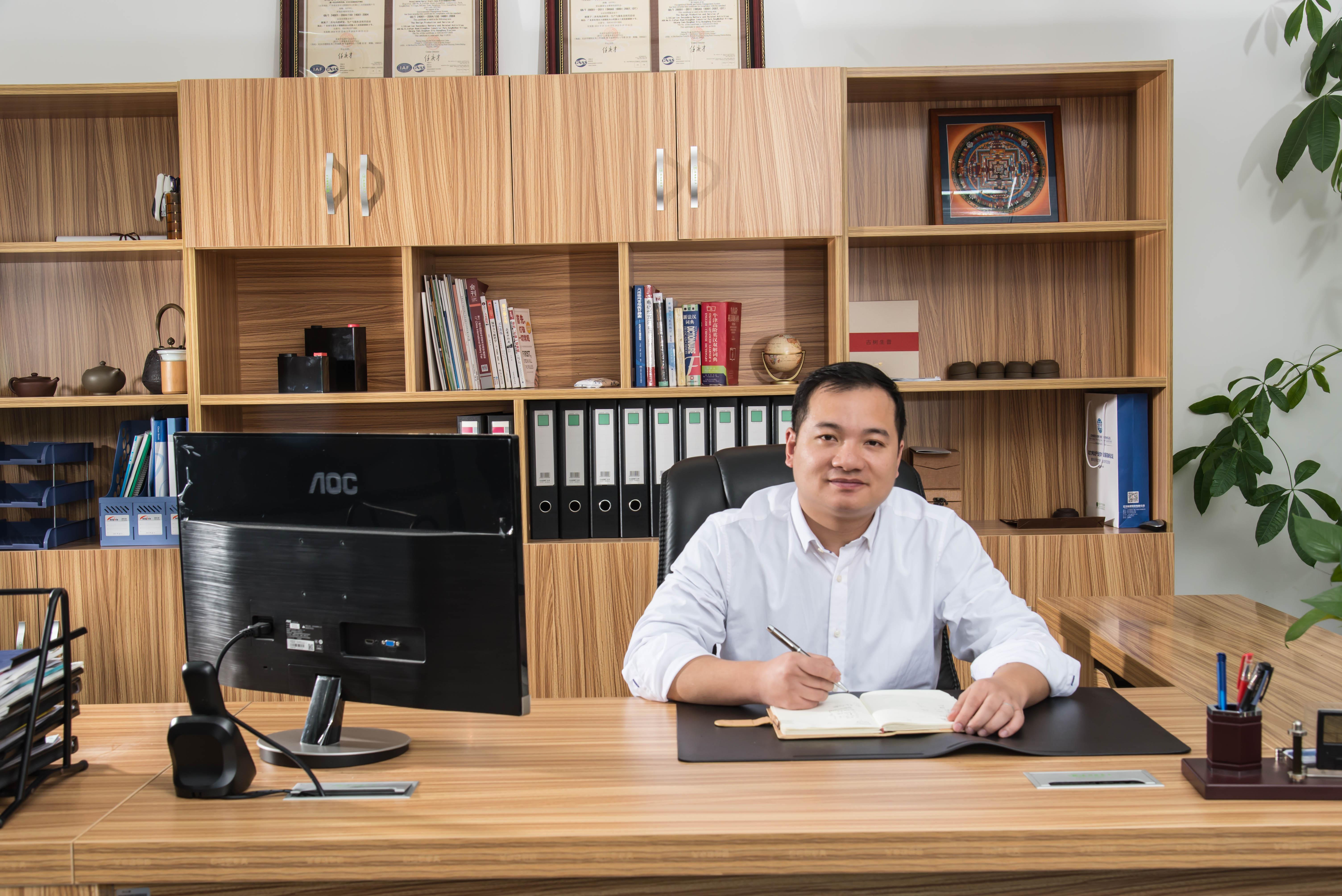 江蘇塔菲爾新能源科技股份有限公司董事長兼總裁龍繪錦