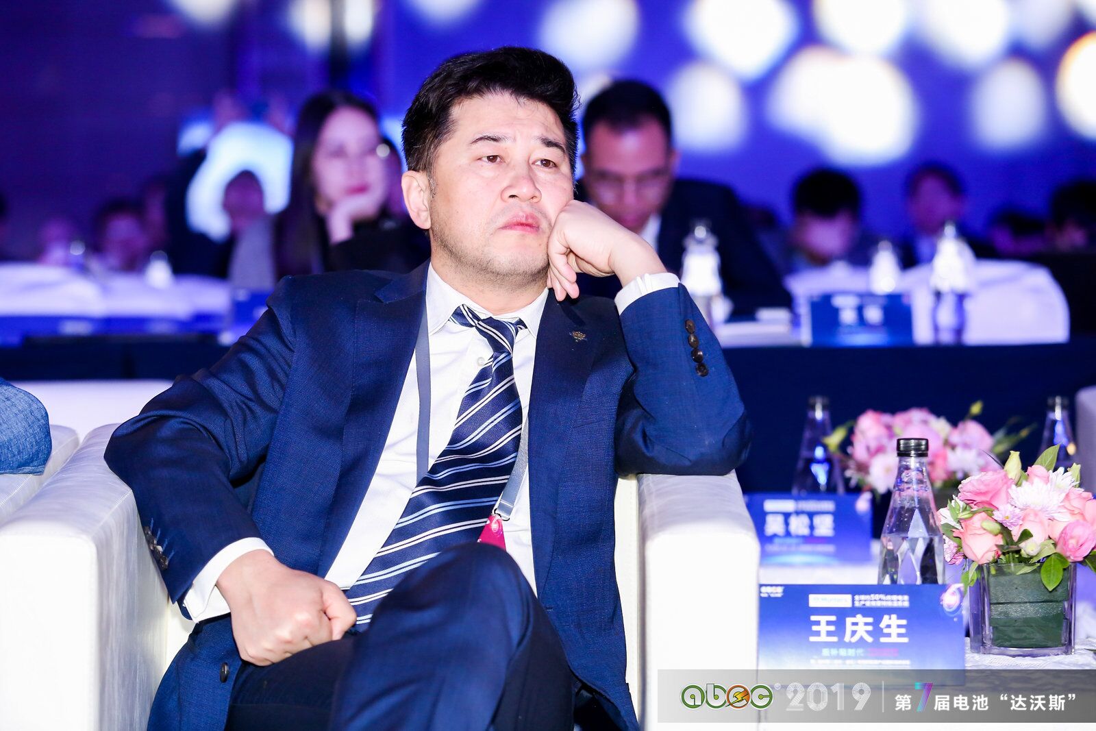 中俄新能源材料技術(shù)研究院院長 王慶 中俄新能源材料技術(shù)研究院院長 王慶