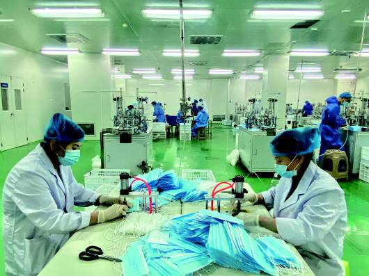 口罩機也瘋狂：直擊高價低質亂象