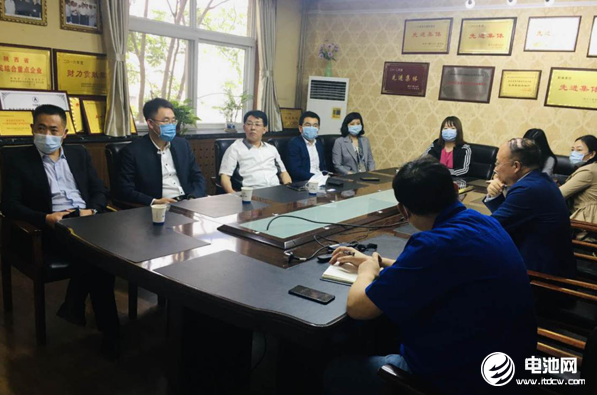 中國電池新能源產業鏈調研團一行與航天華陽相關領導交流、座談