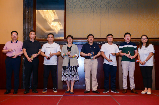 比克電池榮獲“生態(tài)伙伴獎(jiǎng)”