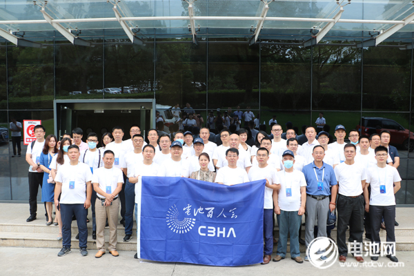 電池百人會企業家一行調研考察超威集團