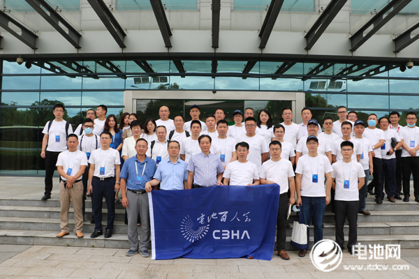 電池百人會企業家一行調研考察天能集團