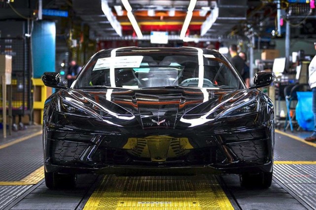 擺脫排放法規限制 分析師：電動車型換代周期較燃油車或將延長