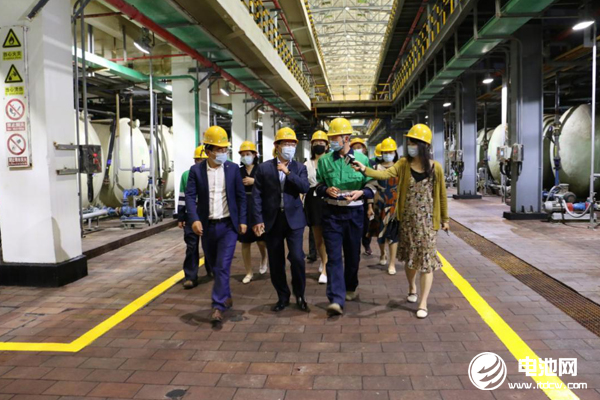 電池百人會(huì)理事長于清教一行調(diào)研金川集團(tuán)