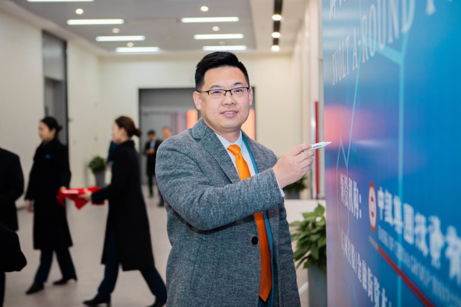 蜂巢能源完成35億元A輪融資簽約 中銀投及國投招商聯合領投