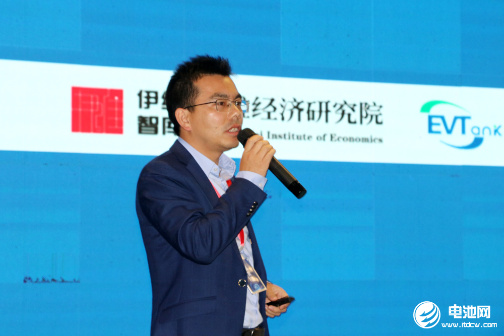 伊維經(jīng)濟(jì)研究院研究部總經(jīng)理、中國(guó)電池產(chǎn)業(yè)研究院院長(zhǎng)吳輝